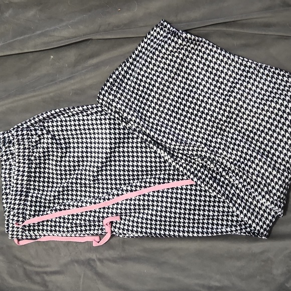 Steve Harvey Houndstooth Soft plush Micro Fleece Pajama set EUC! - Picture 5 of 5